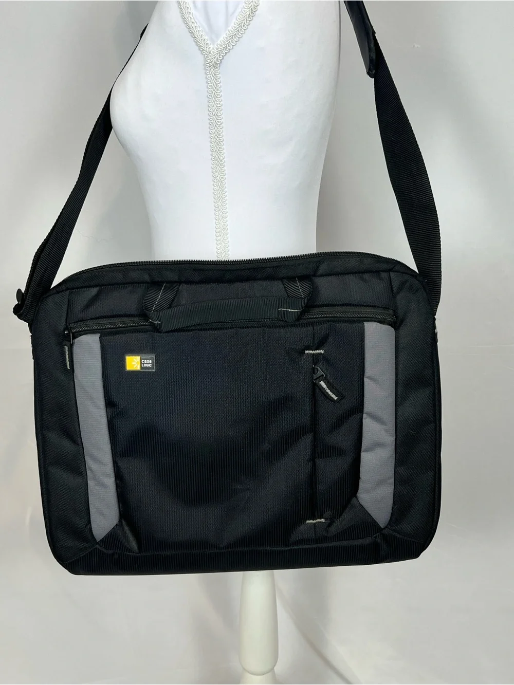 Case Logic Black and Gray Laptop Messenger Bag for Men
